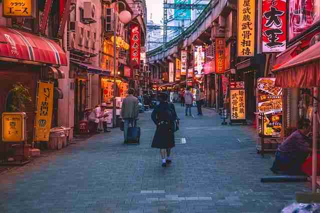 热点追踪!2025热点海角app全网热搜